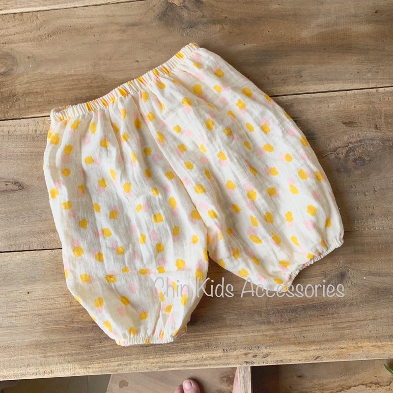 Quần bom vải xô muslin hai lớp mềm mại cho bé