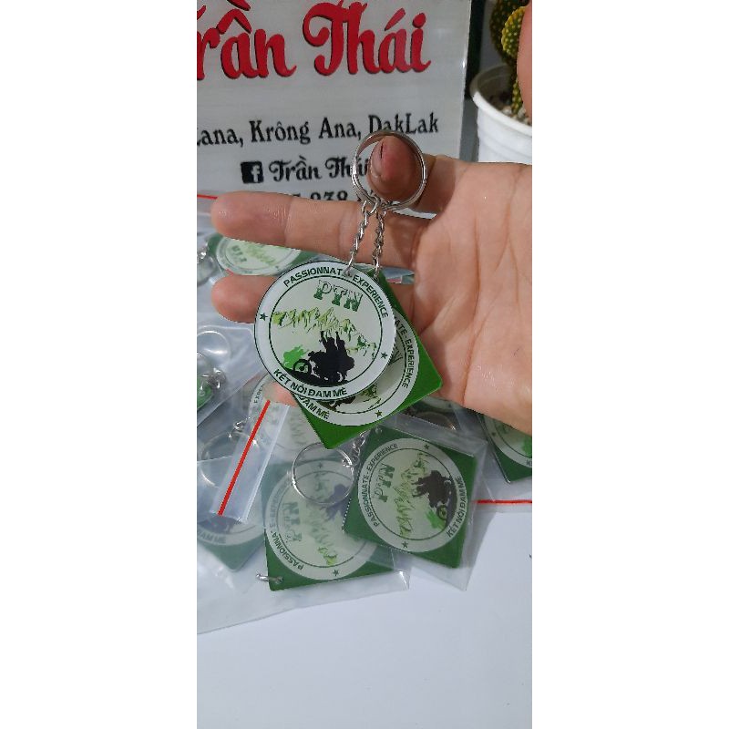 Móc khóa in hình, biển số xe theo yêu cầu chống nước, không phai màu | BigBuy360 - bigbuy360.vn