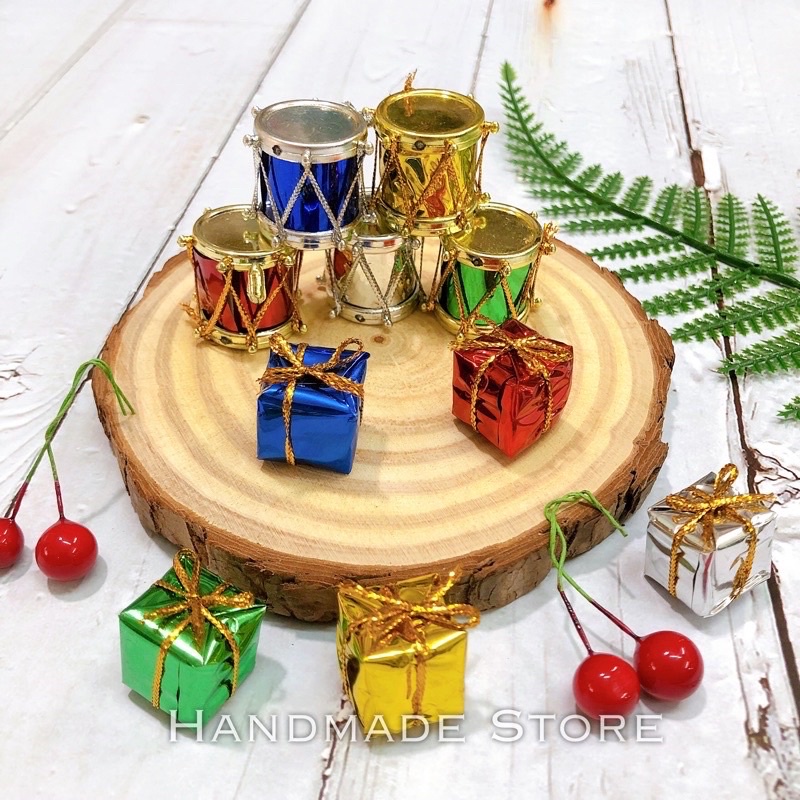 Ngôi sao - Chữ Merry Christmas