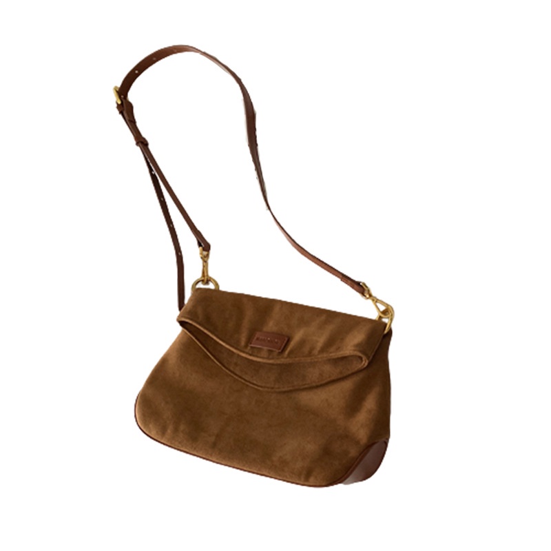 Túi Xách Da Nubuck Phối Dây Xích Đeo Vai Sành Điệu Thời Trang 2022 Cho Nữ