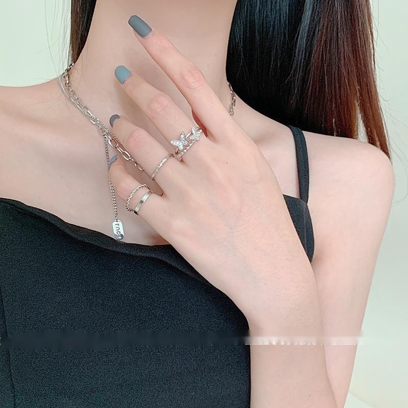Bộ Bốn Nhẫn Hình Bướm Phong Cách Thời Trang Sang Trọng Dành Cho Nữ