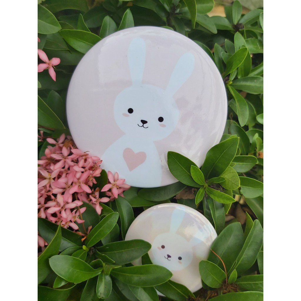 In 1 huy hiệu 5,8cm theo yêu cầu