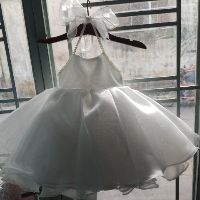Đầm công chúa xòe trắng