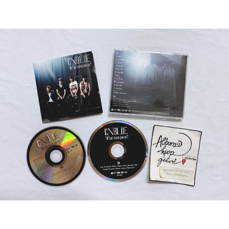 Cnblue album What turns you on gồm CD DVD và mini booklet như hình.