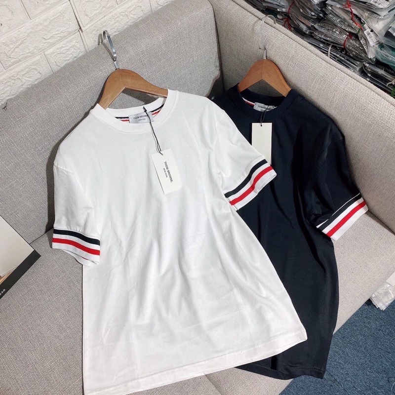 Áo thun Thom Unisex nam nữ họa tiết viền tay sọc đen đỏ form rộng đẹp tay lỡ kiểu hàn quốc vải cotton HARI in hoạ tiết