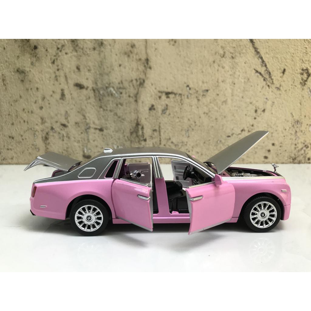Mô hình xe Ô tô Rolls-Royce Phantom VIII - 1:32