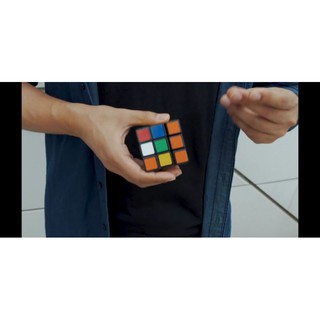 Rubik ảo thuật: Rubik một chạm