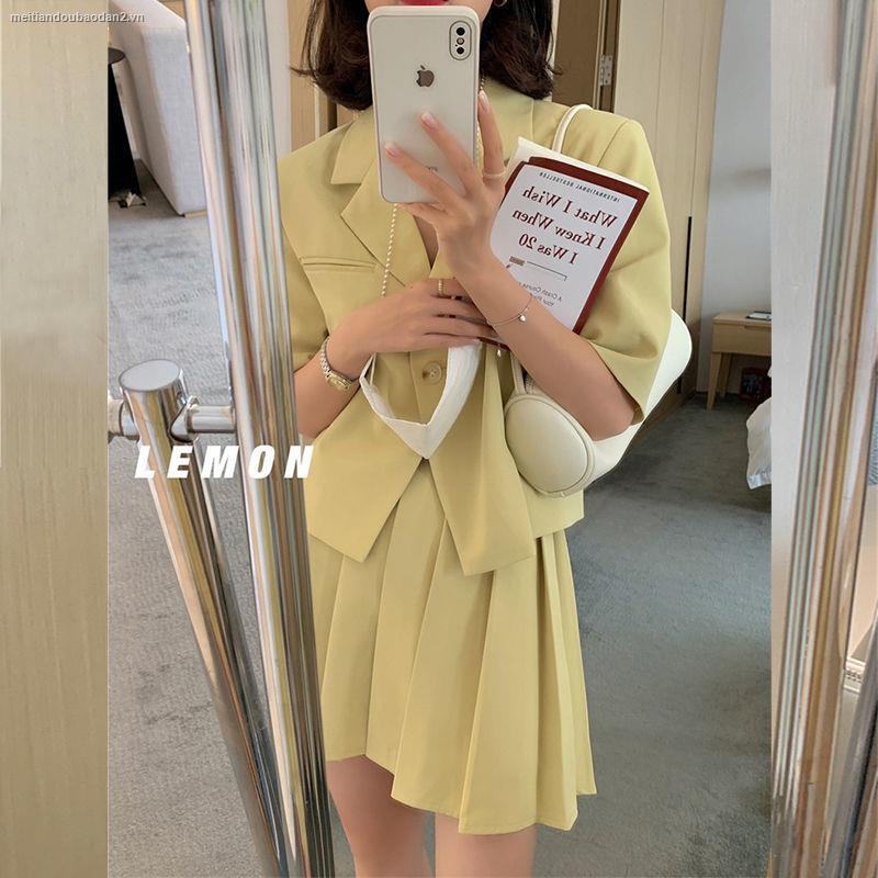 Set áo khoác dáng ngắn và chân váy ngắn xếp ly phong cách phương tây thời trang mùa hè dành cho nữ