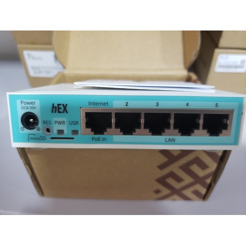 Router Mikrotik RB750GR3 - Giá siêu rẻ - Liên hệ Zalo 0396827937 để có giá tốt