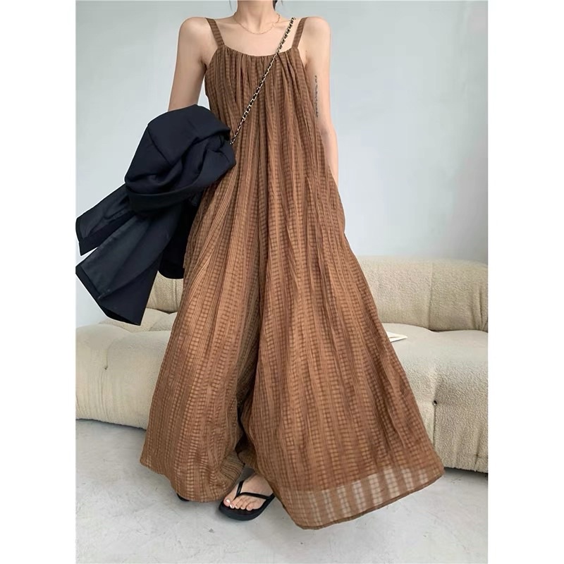 Đầm maxi hai dây hở lưng