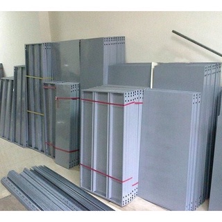 Sàn lắp kệ sắt v lỗ đựng đồ: Dài 1m x rộng 50cm