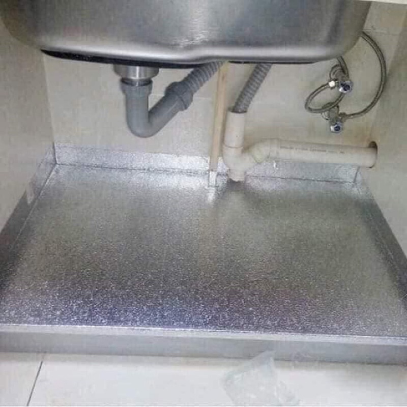 Giấy bạc dán nhà bếp chống bẩn ẩm mốc rất sạch sẽ dễ lau chùi