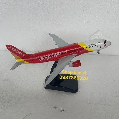 Mô hình máy bay tĩnh A320 Bamboo Airways 20cm có bánh xe