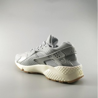 Giày Sneaker Huarache Style 24 🍀