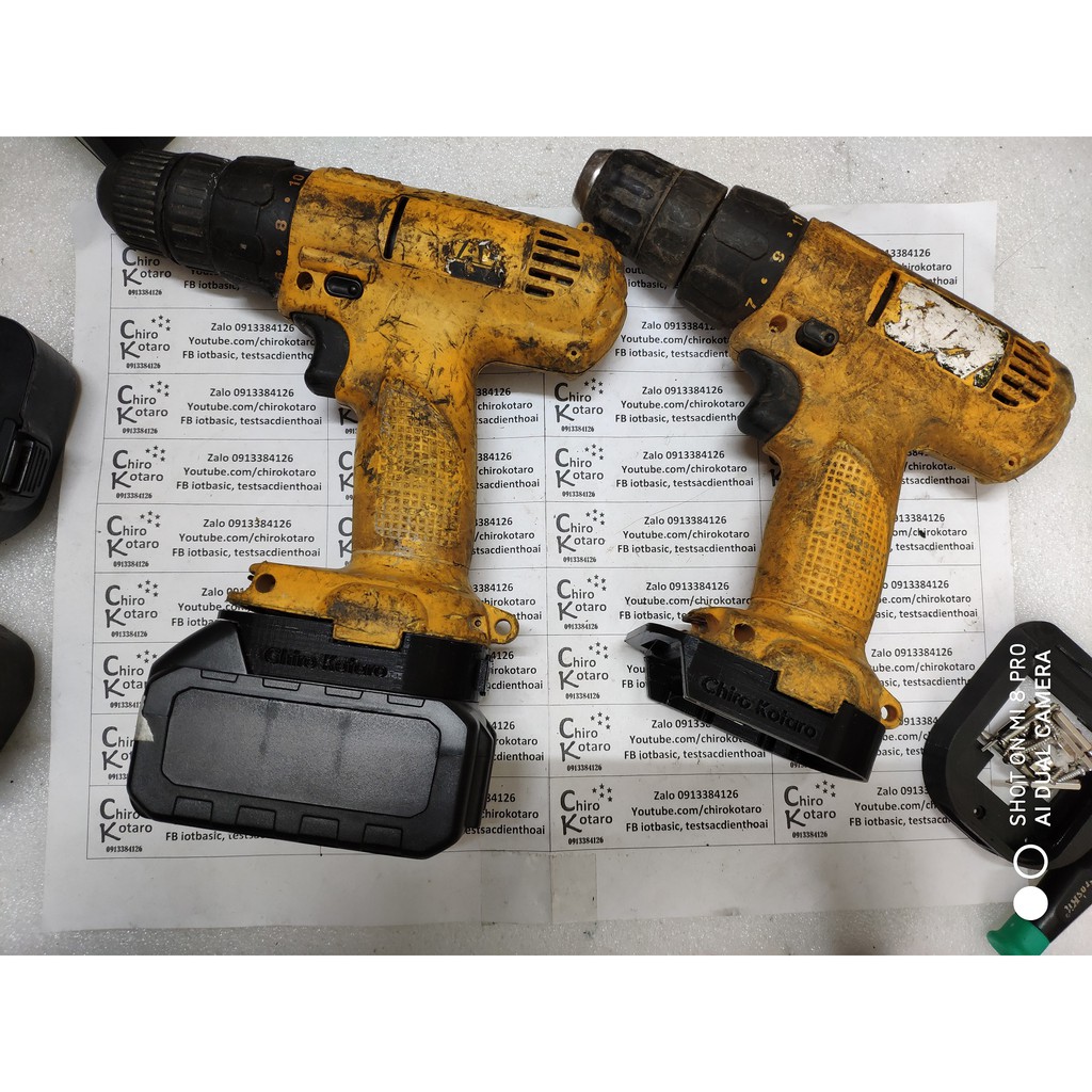 Đế chuyển pin máy Dewalt 9.6V và 12V NiCD dạng đầu đút sang dùng hộp pin cài Makita
