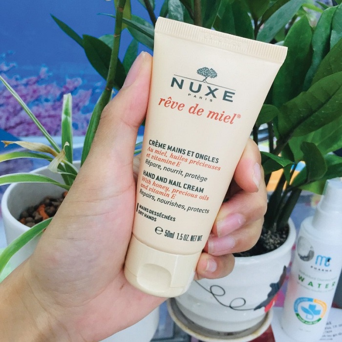 Kem dưỡng da tay và móng Nuxe Reve De Miel Hand And Nail Cream 50ml