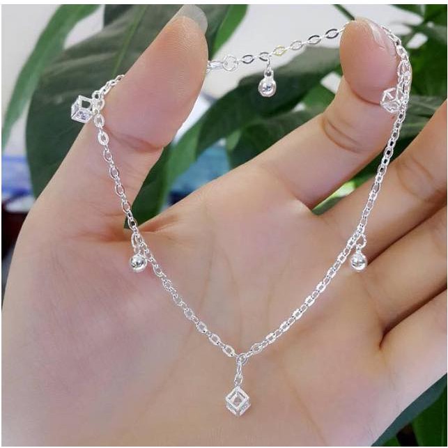 lắc chân bạc