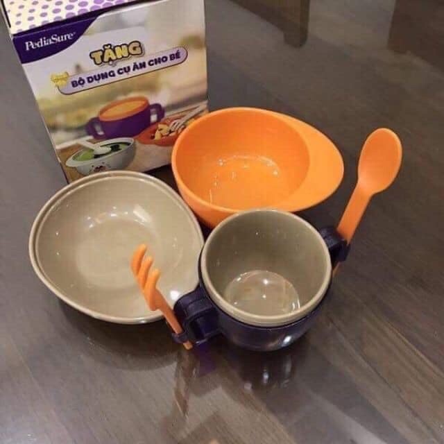 Bộ bát ăn dặm cho bé hàng khuyến mại của sữa pediasure
