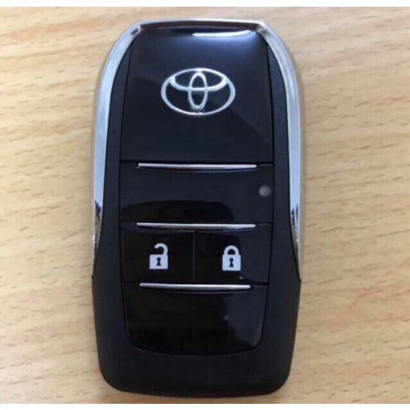 Vỏ chìa khóa độ gập toyota 2 nút  xe Innova , Camry , Vios , Corolla , Fortune , Yaris , Hilux