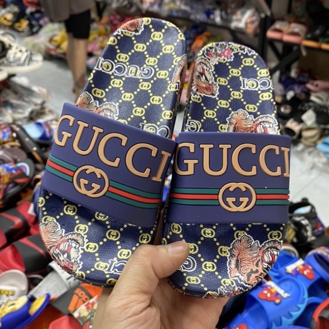 ⚡️% ẢNH THẬT⚡️ Dép lê trẻ con Lousin với hoa văn LV bạn dạng 3 màu 2022 vô cùng ăn chơi sành điệu cho bé trai từ 5-12