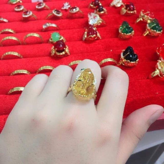 Nhẫn tì hưu