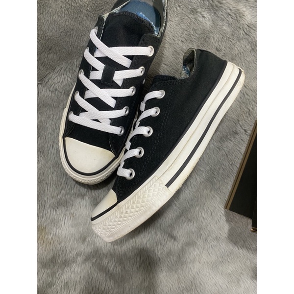 Giày  Converse cổ thấp size 36.5( full box/ có bảo hành)