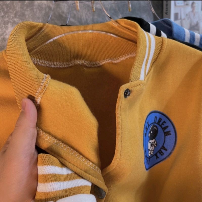 Áo Khoác Bomber Nam Nữ Chất Nỉ Bông From Rộng In Logo M & A Thời Trang Z2 Store
