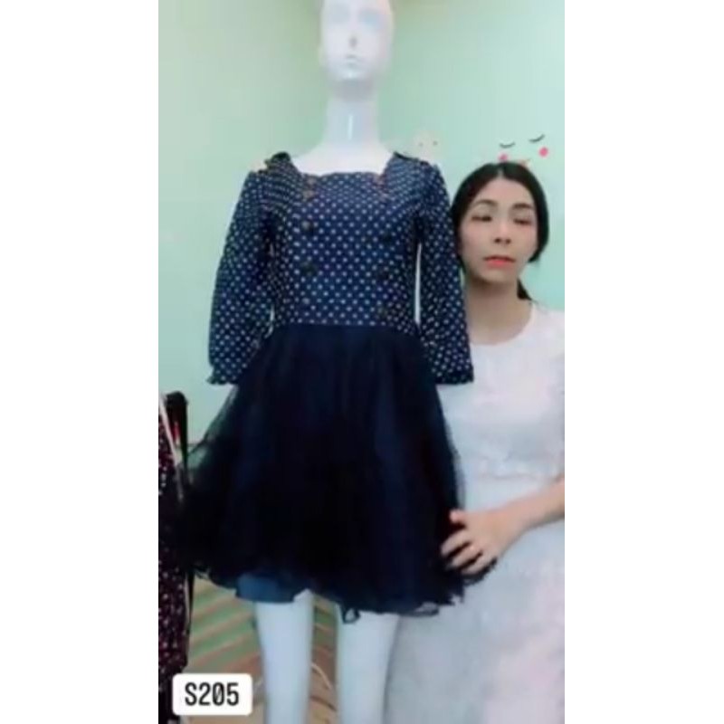 đầm chấm bi phối chân váy phồng xòe size S/M-. S205