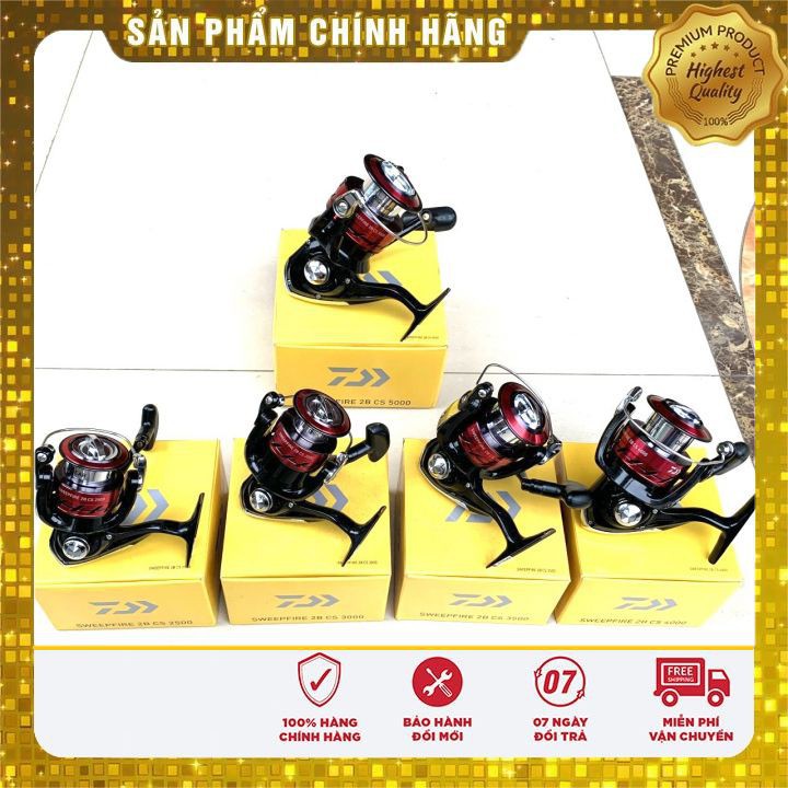 Máy Câu Cao Cấp DAIWA Sweepfire ĐỜI MỚI ĐEN ĐỎ ( TẶNG CƯỚC 300M ION TẢNG HÌNH )  Máy Câu Cá Siêu Bền 2500 - 5000