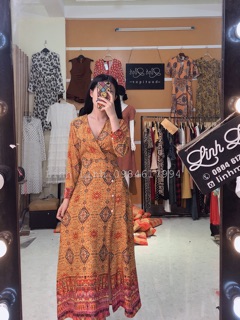 Váy thổ cẩm