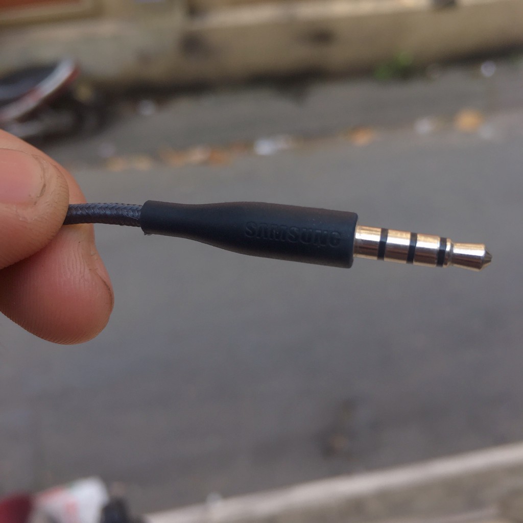 Tai nghe Akg s8,s8plus,s9,s9plus,note8,note9 chính hãng tặng kèm túi đựng
