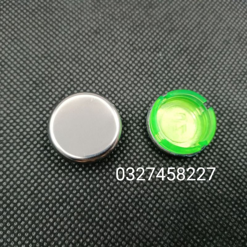 2 nắp inox bịt lỗ nhựa chân gương xe máy yamaha, EXCITER...