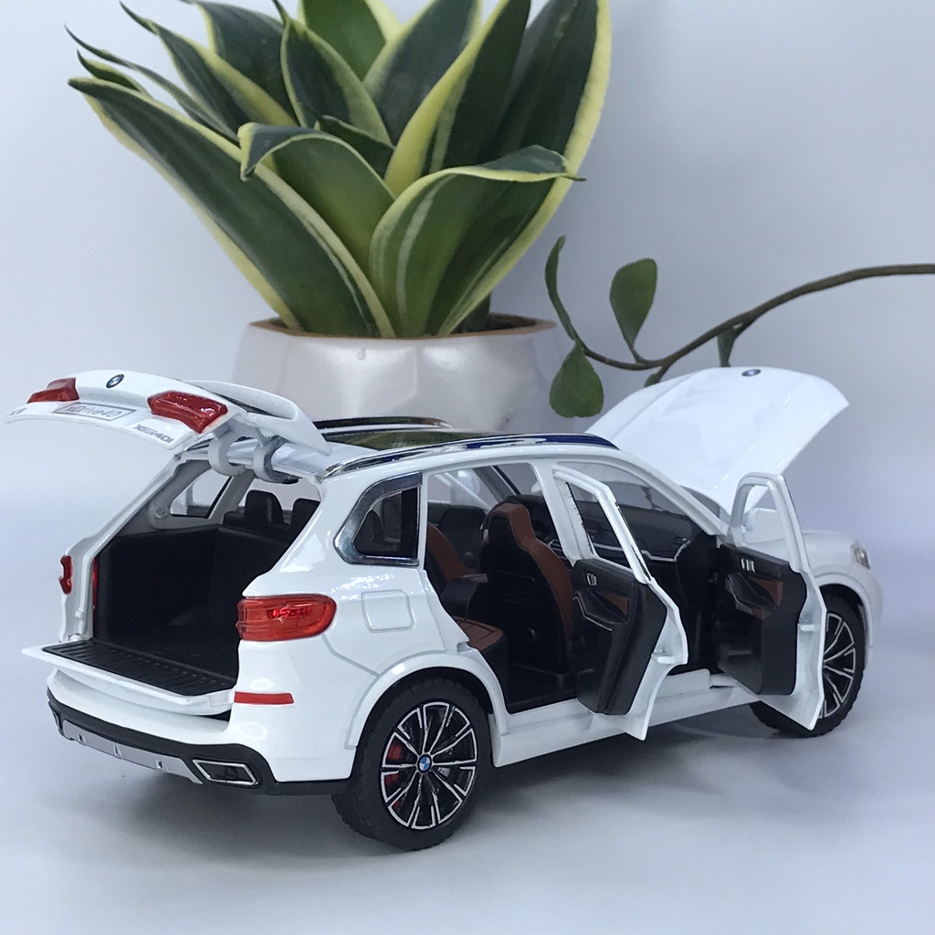 Mô hình xe ô tô BMW X5 tỷ lệ 1:24 bằng kim loại phiên bản mới ra mắt