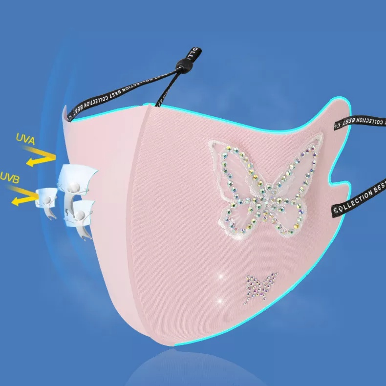 Khẩu trang xu cấp độ 5 hình bướm quai thêu chữ đẹp lạ