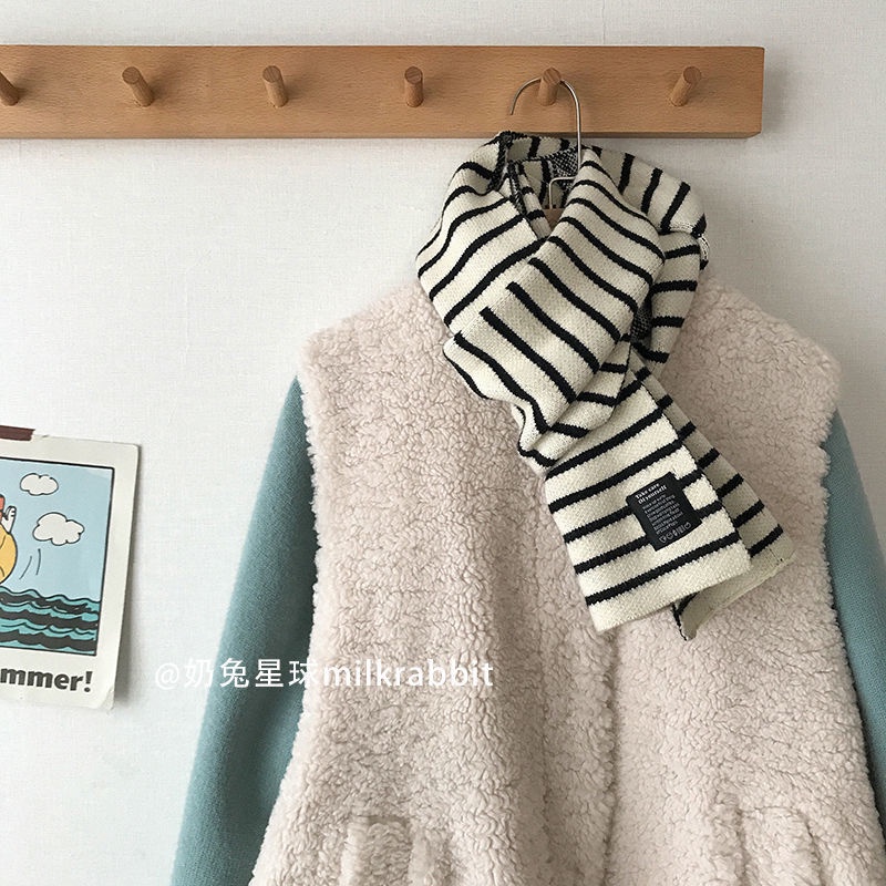Áo khoác lông cừu không tay màu sắc đơn giản cho nữ
 | BigBuy360 - bigbuy360.vn