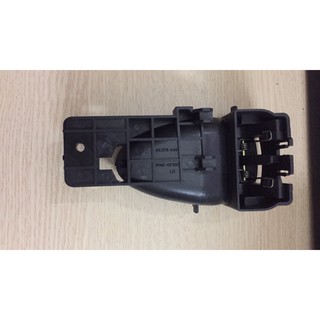 Tay mở cửa trong Daewoo Lanos
