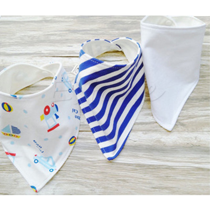 Set 3 Yếm Ăn Họa Tiết Tam Giác Dễ Thương Cho Bé
