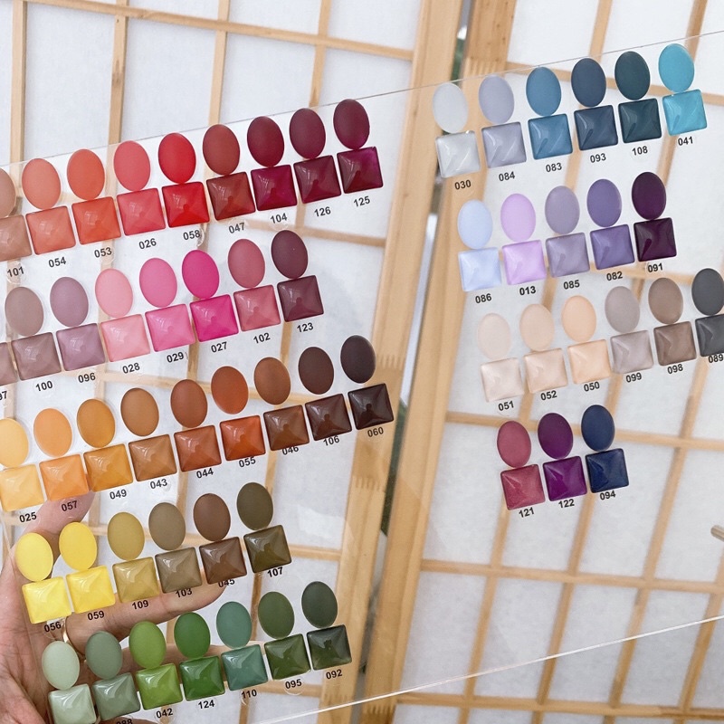Bảng Mica trưng mẫu Nail
