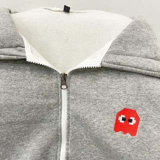 Áo khoác tay dài hình pacman