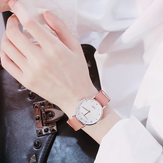 ĐỒNG HỒ NỮ CANDYCAT DÂY THỂ THAO LOẠI VẢI MẶT SỐ PHONG CÁCH HÀN QUỐC | BigBuy360 - bigbuy360.vn