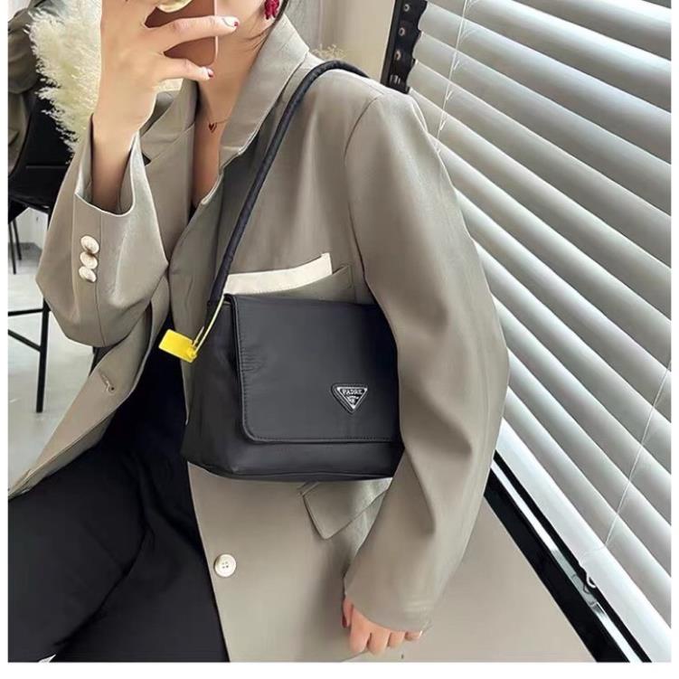 8938# Túi Xách Nữ Pờ-rada Bì Thư