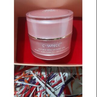 kem c white mụn trắng da chống nắng