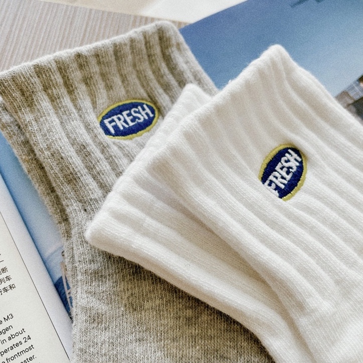 Tất nam nữ thêu FRESH đơn giản dễ phối đồ