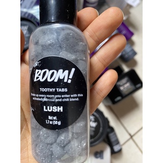 Viên đánh trắng răng Lush Toothy Tabs