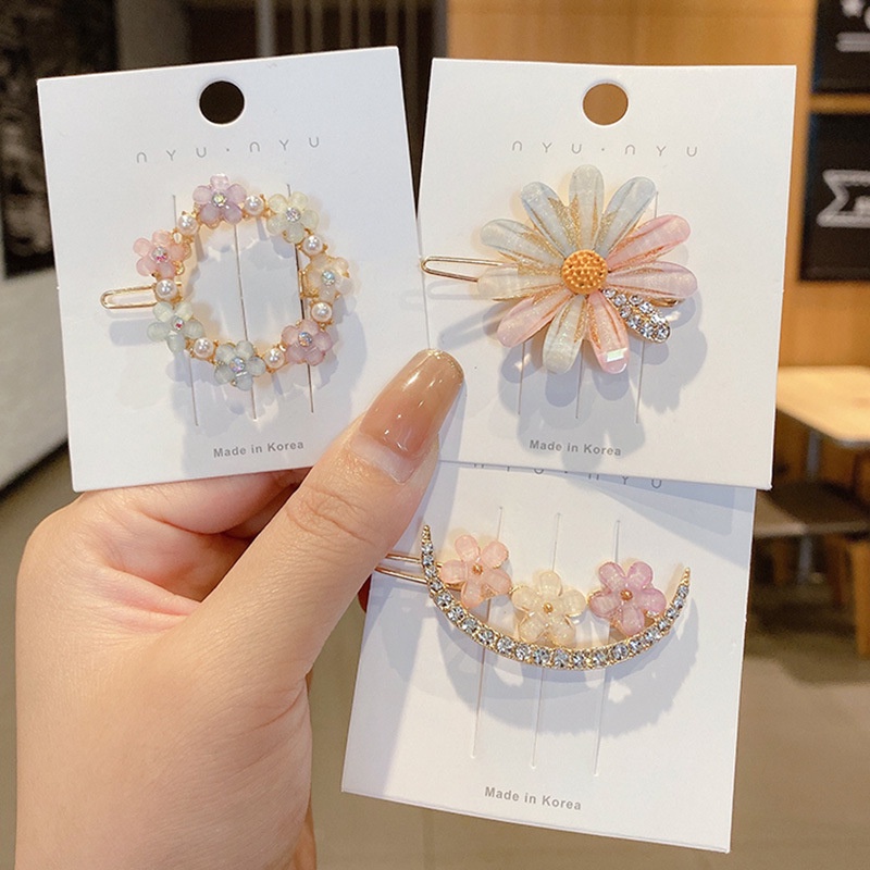 Kẹp tóc đính đá phong cách Hàn duyên dáng sành điệu cho nữ