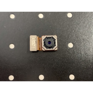 Camera sau oppo a83