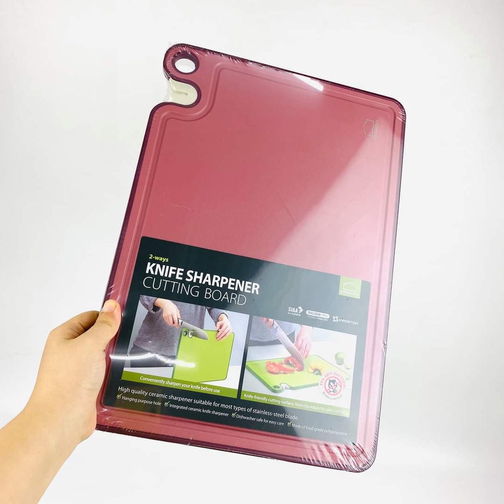 Thớt kháng khuẩn kèm mài dao Lock&Lock