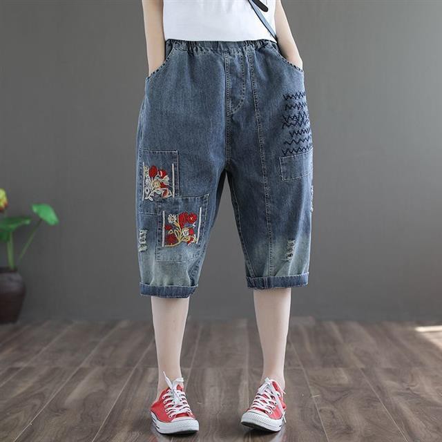 Large Size Harem Denim Shorts Women's High Waist Capri Pants Loose Slimming Retro Embroidered Ripped Wide Leg Pants Wome