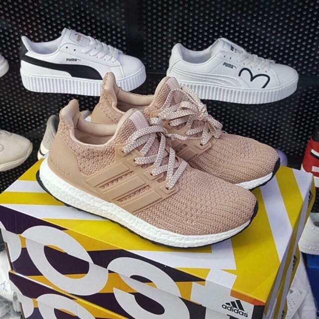 Giày Ultra Boost Hồng Đất