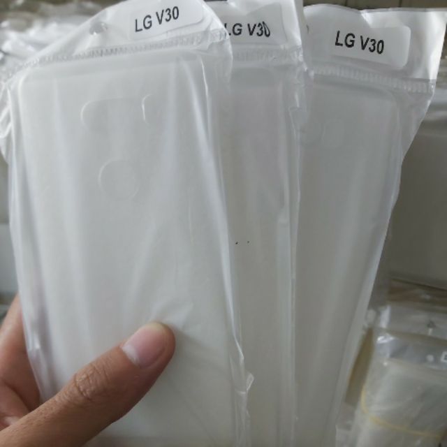 Combo 3 chiếc ốp silicon LG V30 trong suốt (loại A)